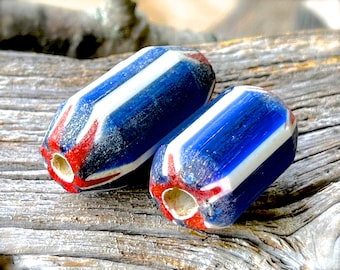 VINTAGE: 2pcs - LARGE Chevron Glass Trade Beads - Six Layer Chevron Beads