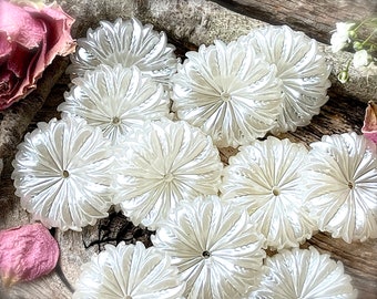 SUPPLY: 25pcs - White Pearl Flower Cabochons - Acrylic Fatback Flower - Crafts - Wedding