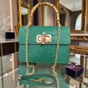 Sacs à Bandoulière en Cuir Croco avec Chaîne Simple pour Femmes – MADON PROD
