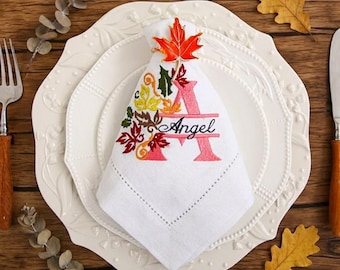Servilleta de cena personalizada con monograma de arce, tela blanca elegante bordada, borde con dobladillo cosido, regalo de boda y de inauguración de casa, decoración minimalista.