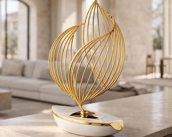 Escultura abstracta de barco - Arte moderno en alambre dorado - Cerámica y metal - Regalo de decoración náutica para el hogar