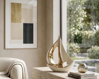 Gran escultura de velero de lujo – Decoración náutica de cerámica blanca y dorada