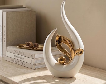 Escultura abstracta nórdica en cerámica blanca y dorada – Decoración de arte moderno