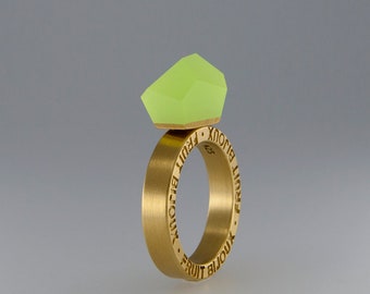 Ring - VU Crystals 8mm neon yellow top + Signature ring band