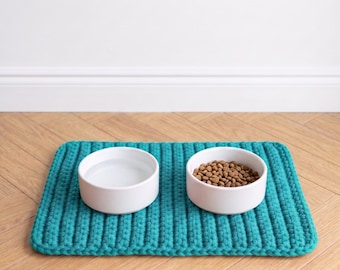 猫用ボウルマット（かぎ針編み）｜手作りペット用給餌マットギフト