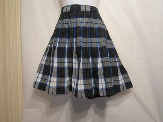 nova check pleated skirt