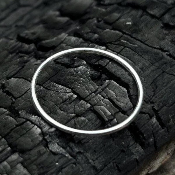 18g[1mm] Smooth Finished .925 Sterling Silver Stacking Ring /// custom made to order