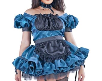 肩出しデザインのピーコックブルーのサテンメイドドレス。カスタマイズ可能。