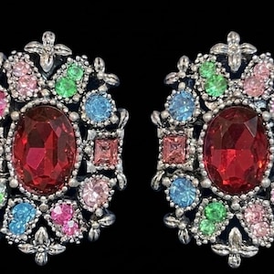 DearYesterday Vintage Multicolor Crystal Oval Stud Earrings, Antique Silver Tone Ornate Statement Earrings for Women, Red Green Blue Stones