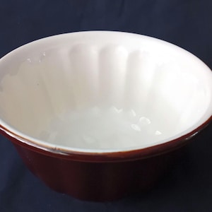 Vintage Villeroy & Boch Luxembourg Ceramic Pudding Mold | Brown White Star Relief Jelly Cake Dish | Retro Kitchenware 17.5cm
