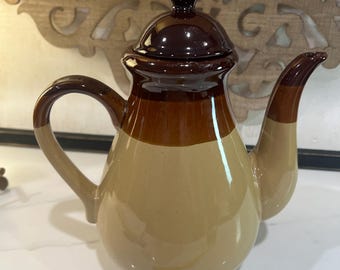 Ceramiczny czajnik w stylu vintage, wielokolorowy