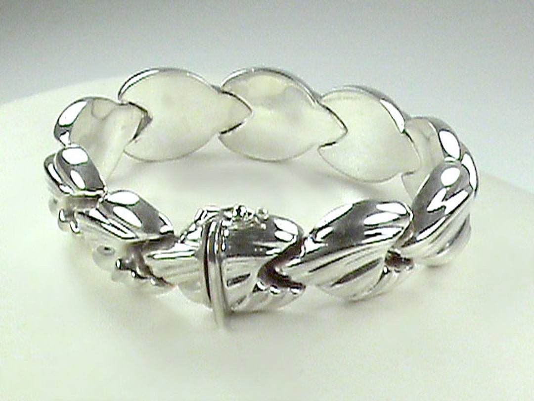 Glamorous Italian Conch Shell Shaped Sterling Silver Italian Bracelet ...