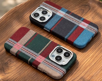 Funda rígida magnética para iPhone con relieve de tótem geométrico