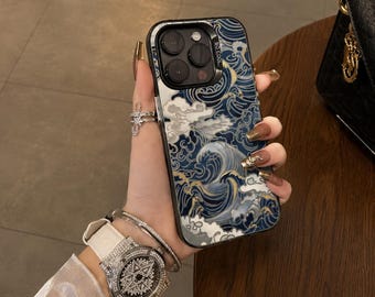 Funda para iPhone con diseño de olas japonesas, cubierta plateada galvanizada / Funda estética con arte oceánico / Funda de lujo cromada para iPhone / Regalo minimalista