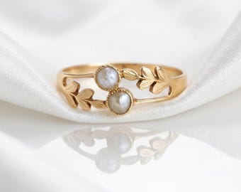 Gold Leaf Pearl Ring, Handcrafted Two Stone Branch Ring, Vintage Botanical Pearl Ring, Minimalist Leaf Ring, Gift for Her