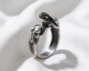 Lovers Kiss Ring, Sterling Silver Couples Statement Ring, Intertwined Naked Figures Band, Romantic Gothic Jewelry, Antique Silver Gift