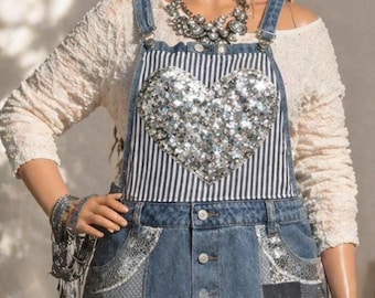Upcycled denim overall, dames US L, patchwork overgooier, hart met pailletten, Boho Festival, CottageCore, grunge-trui, duurzame mode