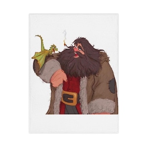 Può includere: Illustrazione di un uomo barbuto con un piccolo drago verde sul braccio. L'uomo indossa un cappotto marrone con una camicia rossa e una fibbia dorata. Il drago è verde e giallo. L'uomo sta fumando una pipa.