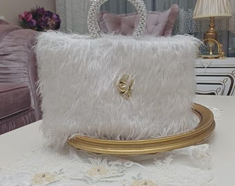 bolso peludo tejido a mano