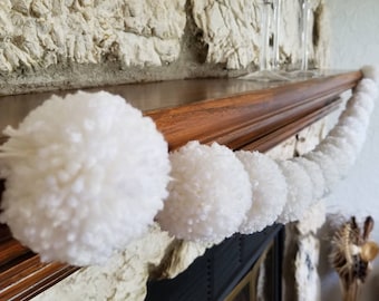 White Pom Pom Garland, Yarn Garland, Mantel Garland, Bridal Shower Garland, White Garland, Pom Pom Garland, Yarn Pom Poms, White Pom Poms