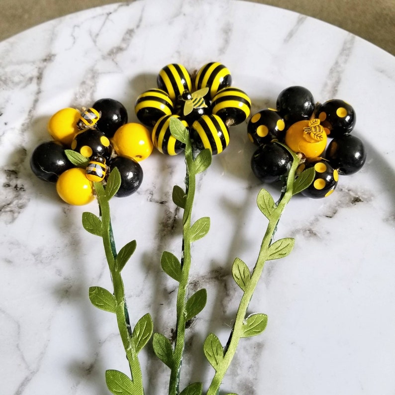 Bumble Bee Tray Decor, Bee Decoration, Bead Flowers with Stem, Flowers with Bee, Farmhouse Bee Decor, Bee Centerpiece, Beaded Flower Bouquet image 1