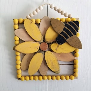 Wooden Sunflower, Sunflower Frame, Sunflower and Bee, Farmhouse Sunflower, Sunflower Wall Hanging, Sunflower Wooden Sign, Beaded Sunflower image 1