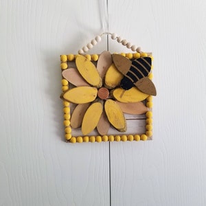 Wooden Sunflower, Sunflower Frame, Sunflower and Bee, Farmhouse Sunflower, Sunflower Wall Hanging, Sunflower Wooden Sign, Beaded Sunflower image 9