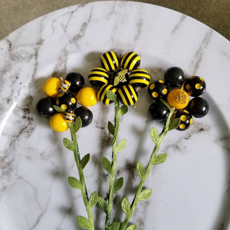 Bumble Bee Tray Decor, Bee Decoration, Bead Flowers with Stem, Flowers with Bee, Farmhouse Bee Decor, Bee Centerpiece, Beaded Flower Bouquet image 7