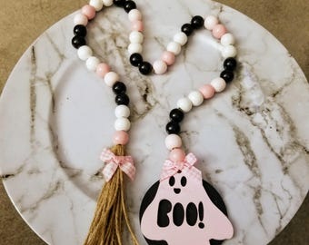 Pink Ghost Garland, Wood Bead Garland, Pastel Halloween Decor, Halloween Ghost Decor, Pastel Ghost, Beaded Garland, Pink Halloween Ghost