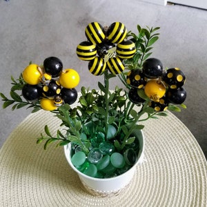 Bumble Bee Tray Decor, Bee Decoration, Bead Flowers with Stem, Flowers with Bee, Farmhouse Bee Decor, Bee Centerpiece, Beaded Flower Bouquet image 2