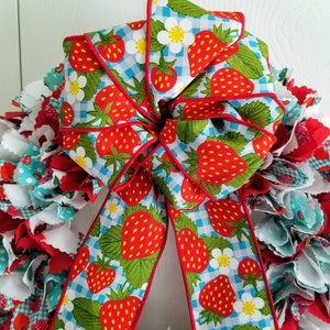 Strawberry Wreath, Strawberry Wall Decor, Strawberries Decor, Indoor Wreath, Fabric Door Wreath, Indoor Door Decor, Strawberry Door Hanger image 7