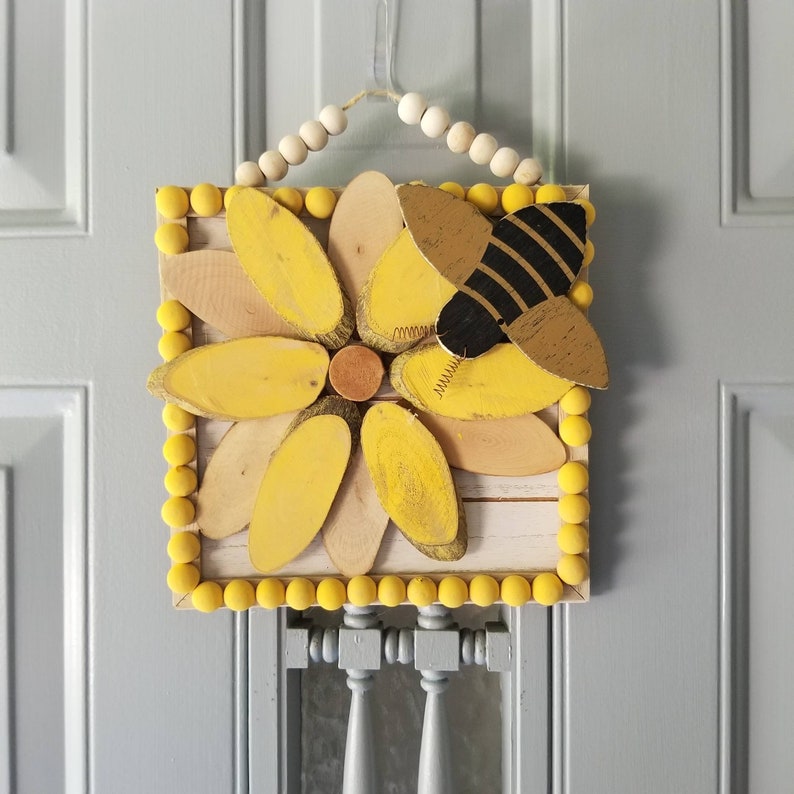 Wooden Sunflower, Sunflower Frame, Sunflower and Bee, Farmhouse Sunflower, Sunflower Wall Hanging, Sunflower Wooden Sign, Beaded Sunflower image 7