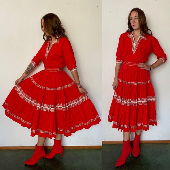 1950s red patio set by Thunderbird Fashions | Pres