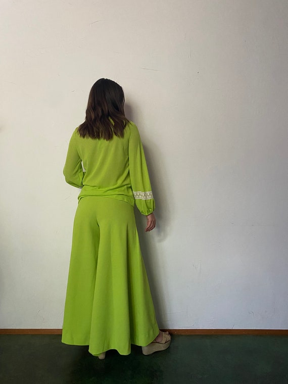 1960s neon lime green ultra flare pants with poet… - image 9
