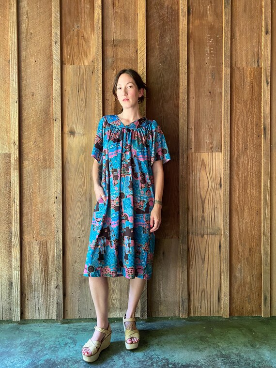 90s slinky abstract housedress - image 8