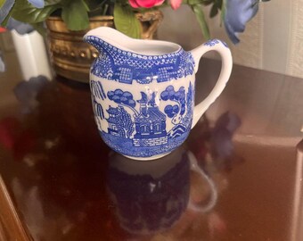 Small Blue Willow Pattern Creamer