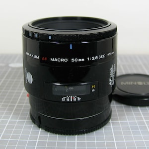 Minolta Maxxum AF Macro 50mm f/2.8 Prime Lens for Minolta A and Sony A SLRs and DSLRs