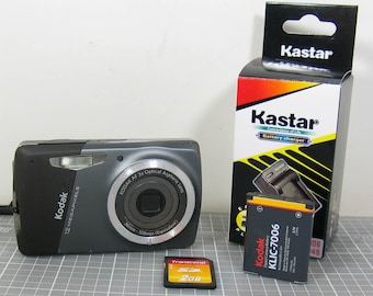 Appareil photo numérique compact Kodak EasyShare M530 12MP grand zoom 3x, version grise