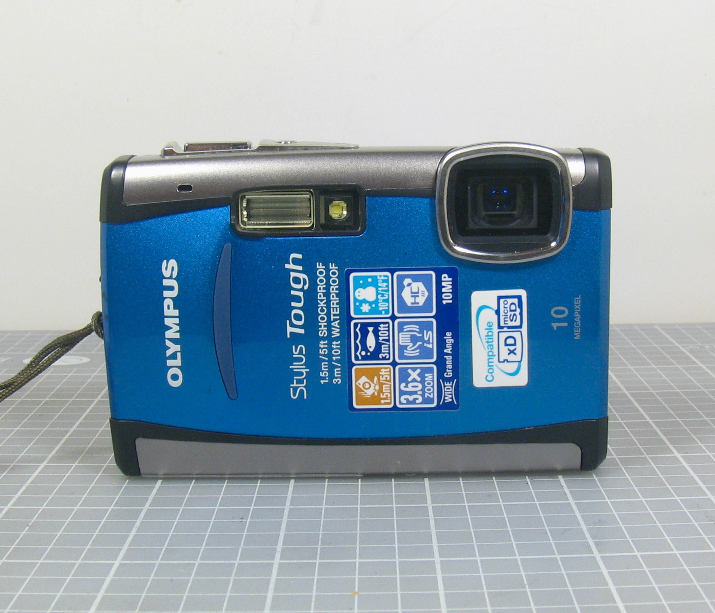 Olympus Stylus Tough-6000 10MP Shockproof/waterproof Compact