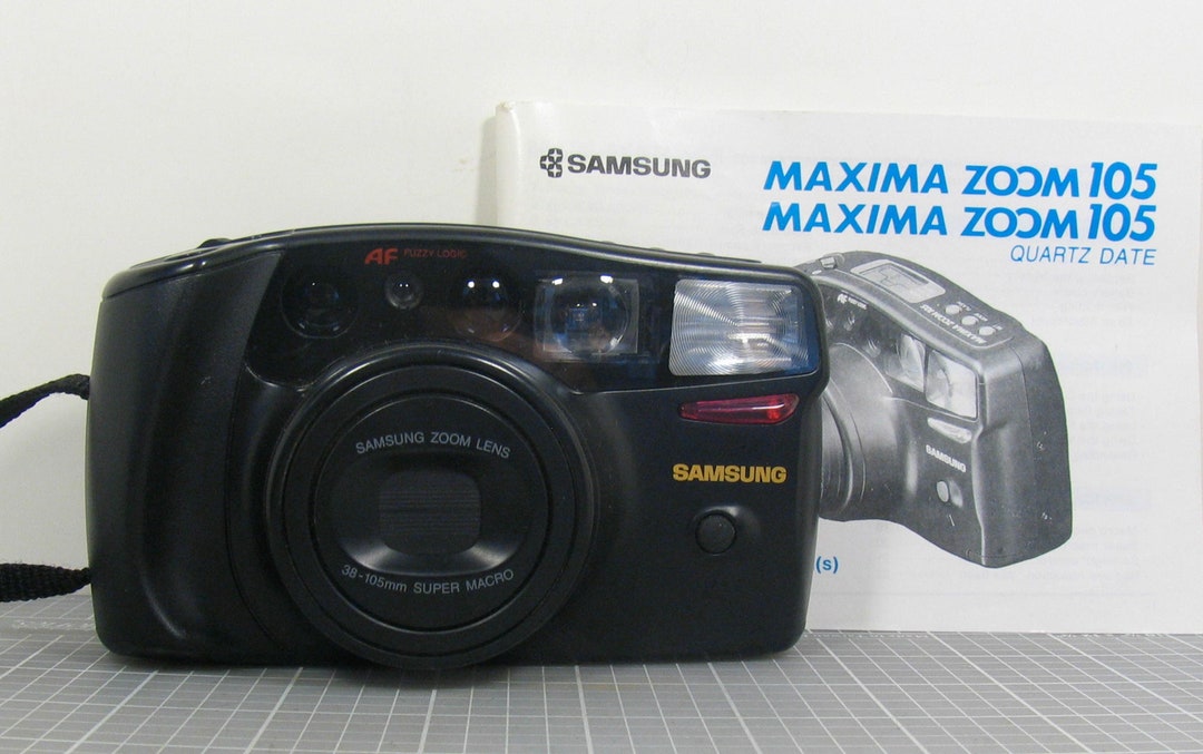 Samsung Maxima Zoom 105 With a 38-105mm Zoom Lens Point and
