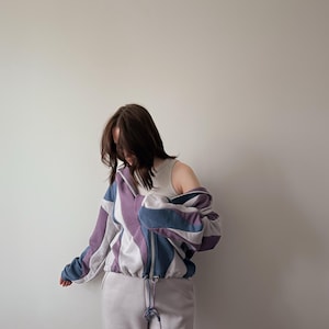 Golvende patchwork hoodie met rits, pruimblauw jack met kleurvlakken, Twilight Grey fluwelen zacht sweatshirt