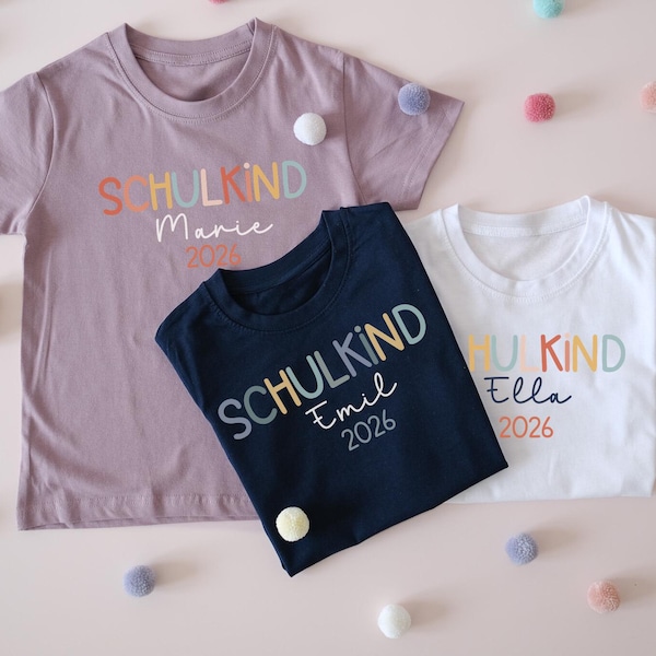 Schulkind T-Shirt zur Einschulung mit Name & Jahreszahl in vielen verschiedenen Farben für das Schulkind 2026