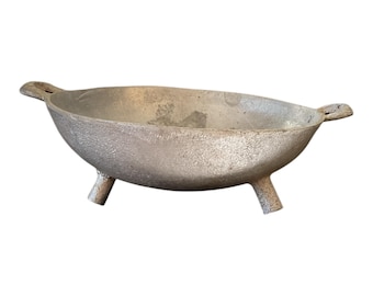 Sartén tradicional india Kadai de hierro fundido, sartén honda precurada con asas.