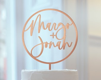 Personalized Circle Wedding Cake Topper / Custom Circle Script Cake Topper for Wedding and Anniversary / Customizable Cake Circle Topper