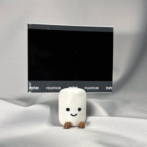 3D Printed Marshmallow Photo Holder – Kawaii Desk Accessory, Memo Clip (50mm)