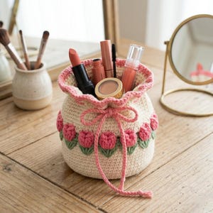 Patrón de bolso de tulipán a crochet en PDF, patrón de bolsita de tulipán con cordón hecha a mano a crochet, bolsita de regalo de primavera a crochet para hacer tú mismo, mini bolsita floral a crochet
