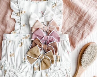 Baby Girl Bows, Back to School Hair Bow, Baby Headbands, Newborn Bow, Toddler Hair Clips, Girls Hair Bows, Fable Bow Headband, Baby Bows