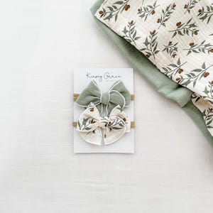 Floral Print Bow Set, Floral Bow and Solid Bow on headbands or hair clips