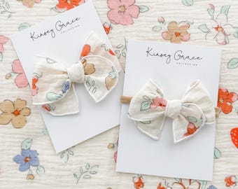 Floral Baby Bows, Baby Girl Headbands, Newborn Headband, Girls Hair Clips, Toddler Hair Bows, Newborn Girl Bows, Fable Bow, Floral Headbands