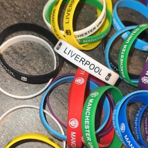 Manchester United Wristband - Etsy UK